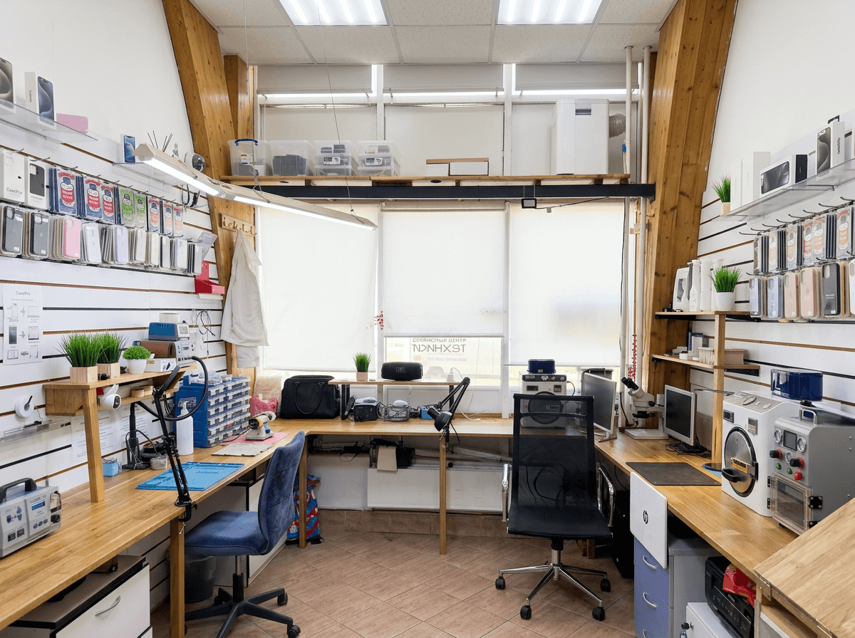 Мастерская — общий вид рабочих мест